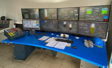 POSTE-DE-TRAVAIL-SALLE-DE-CONTROLE